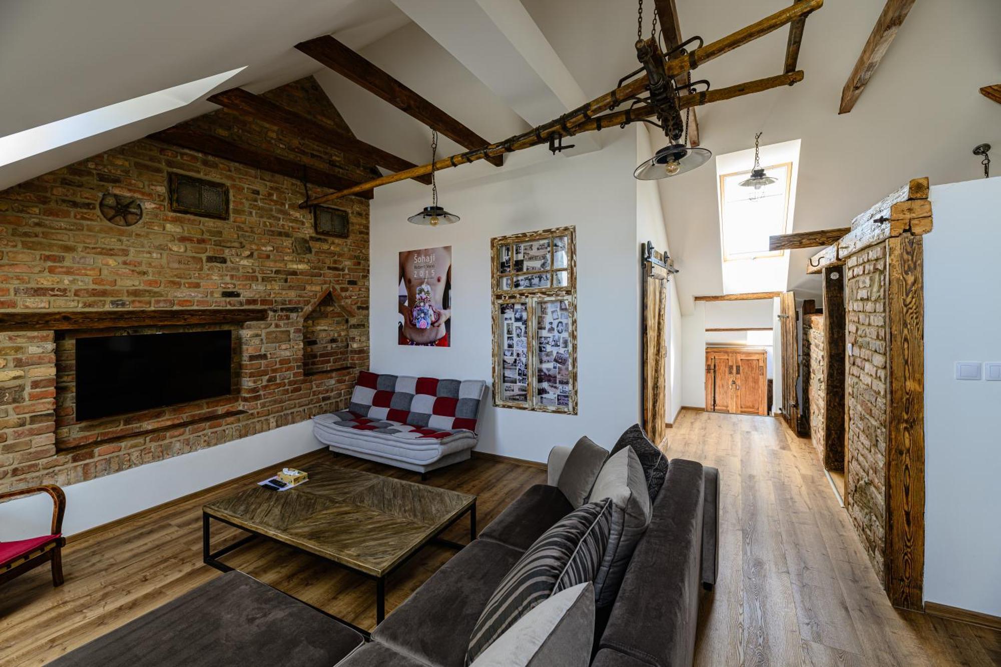 Folklor Na Grunte Apartment